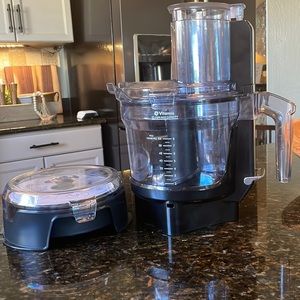 Vitamix 12 Processor Attachments- lightly used